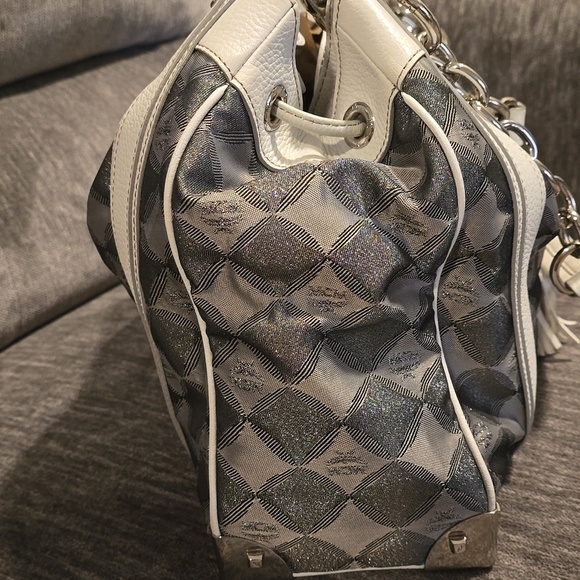 MCM Drawstring / Chain handle Bag - Authentic - Picture 5 of 10